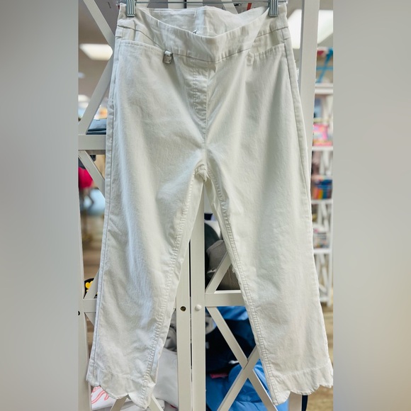Lulu-B Scalloped Capri Pull on Pants - white size 12 - Picture 2 of 5